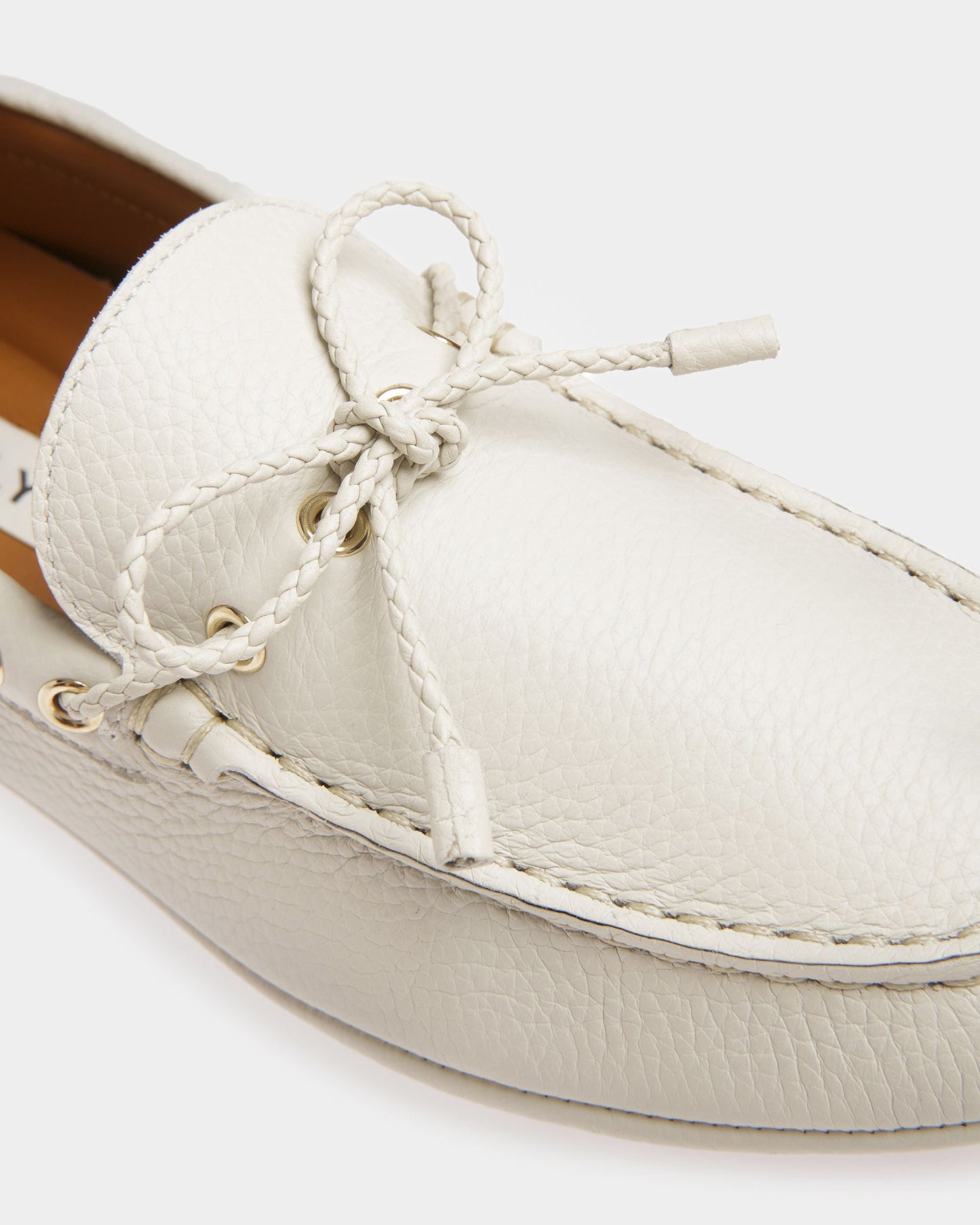 Kyan | Women's Drivers | Dusty White Leather | Bally | Still Life Detail