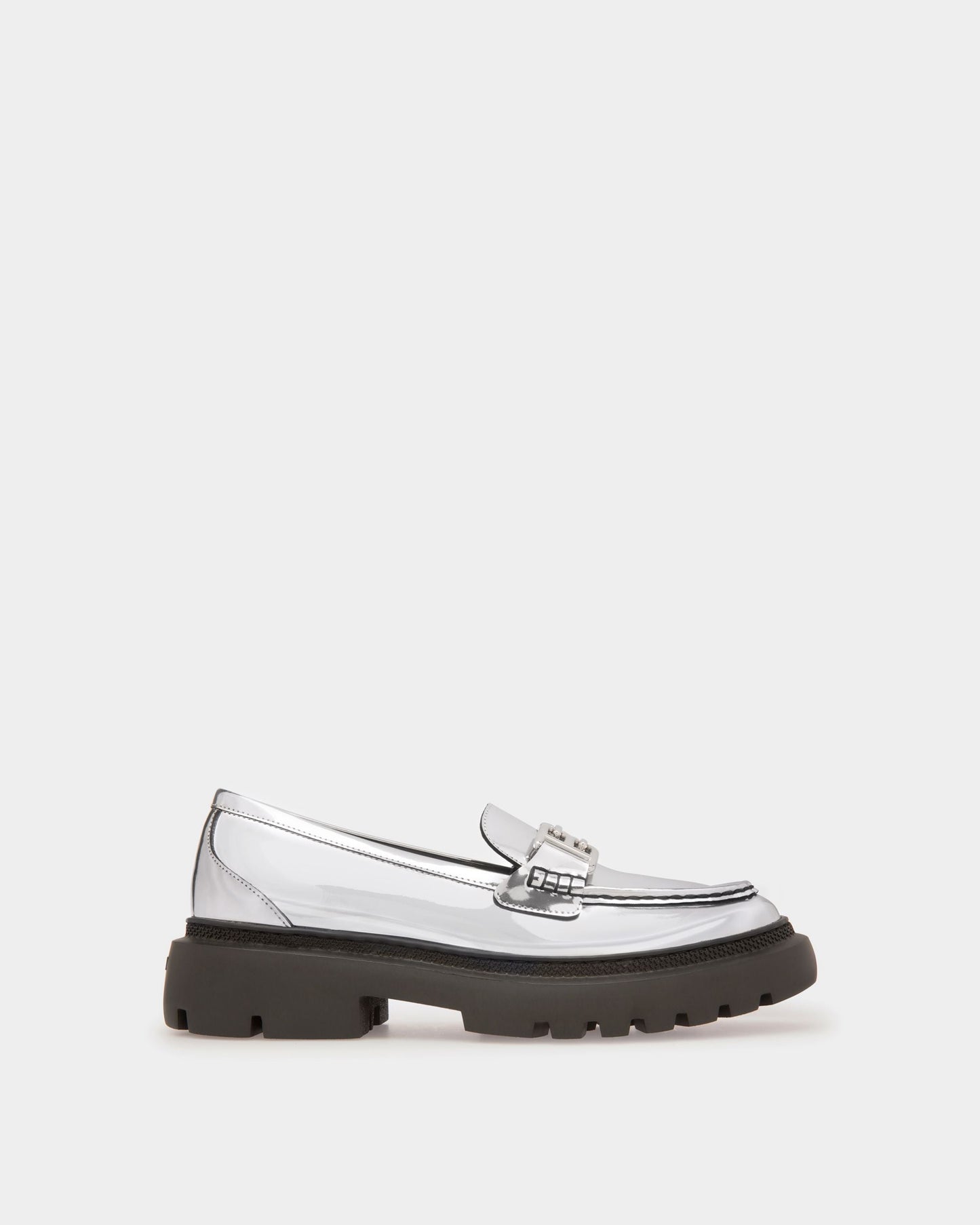 Gioia Flat Leather Moccasins In Silver