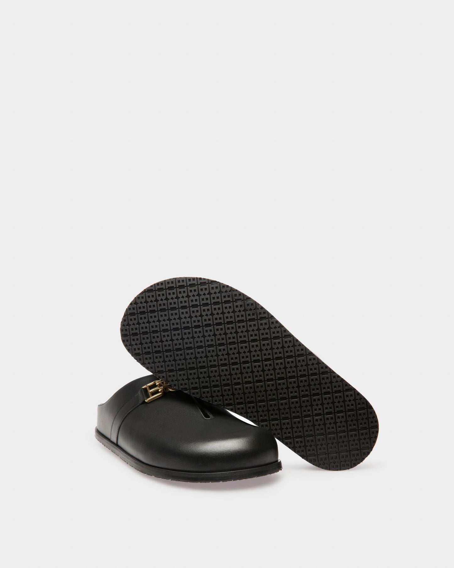 Francine Leather Slippers In Black