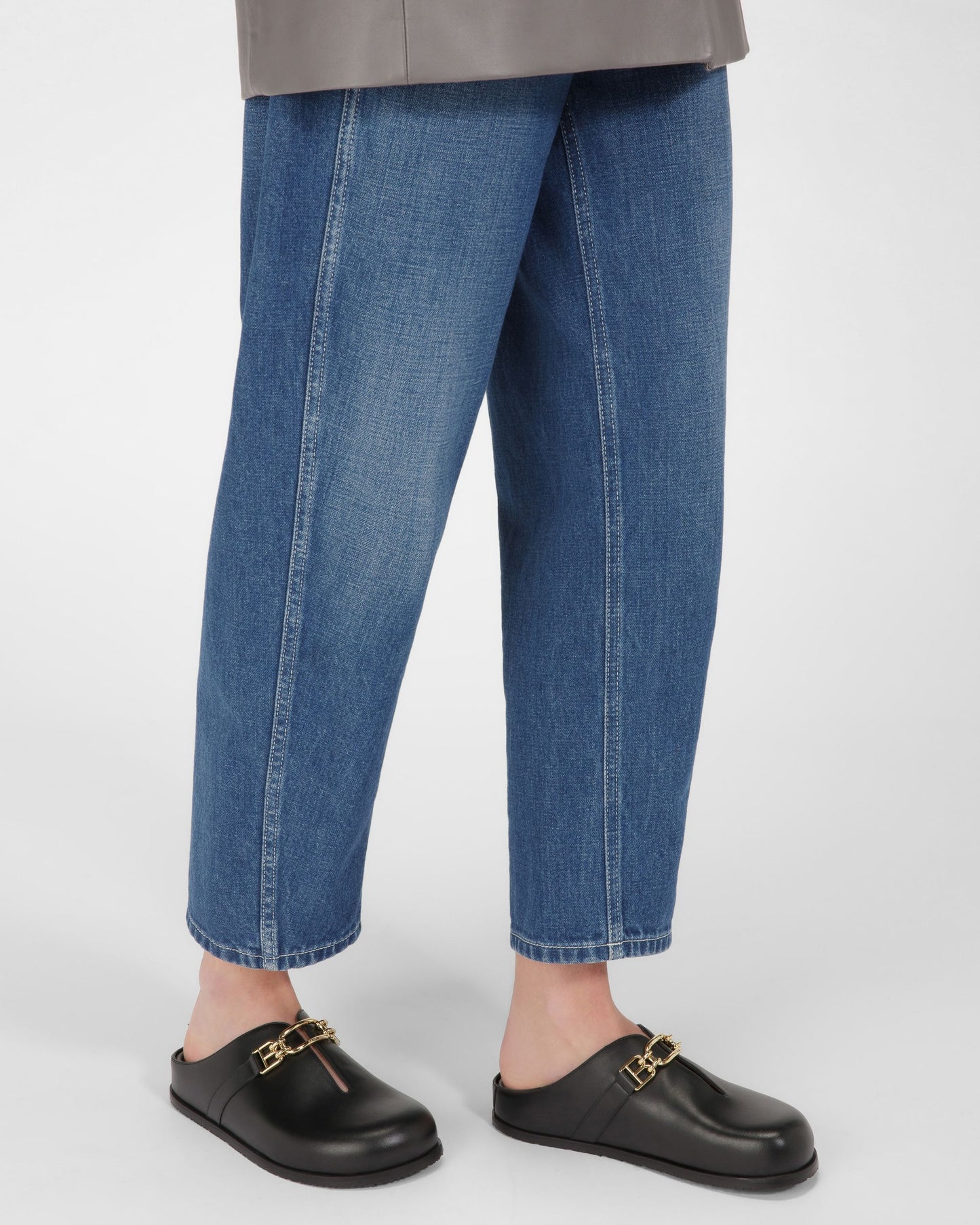 Francine Leather Slippers In Black