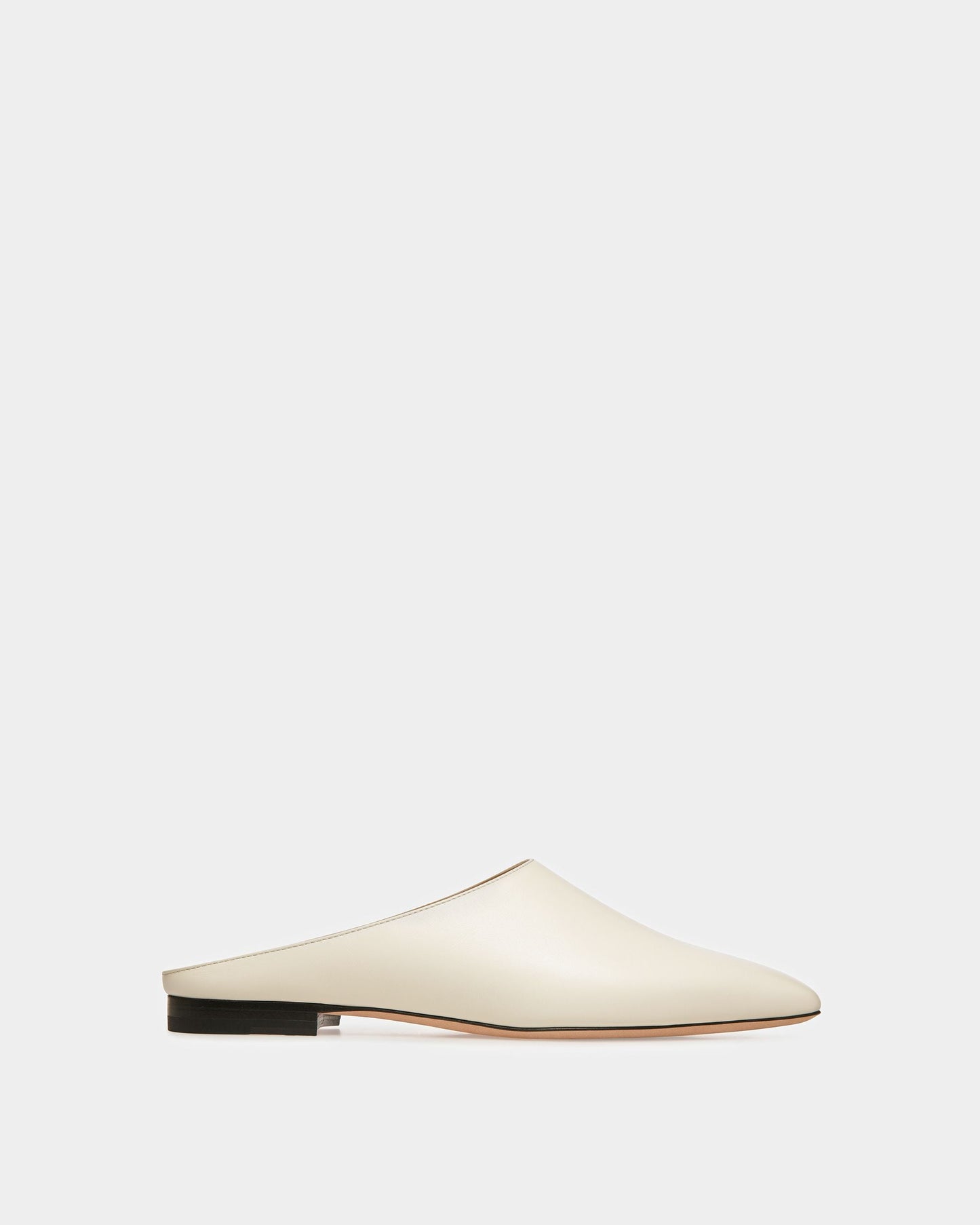 Nara Leather Flat Pumps In Bone