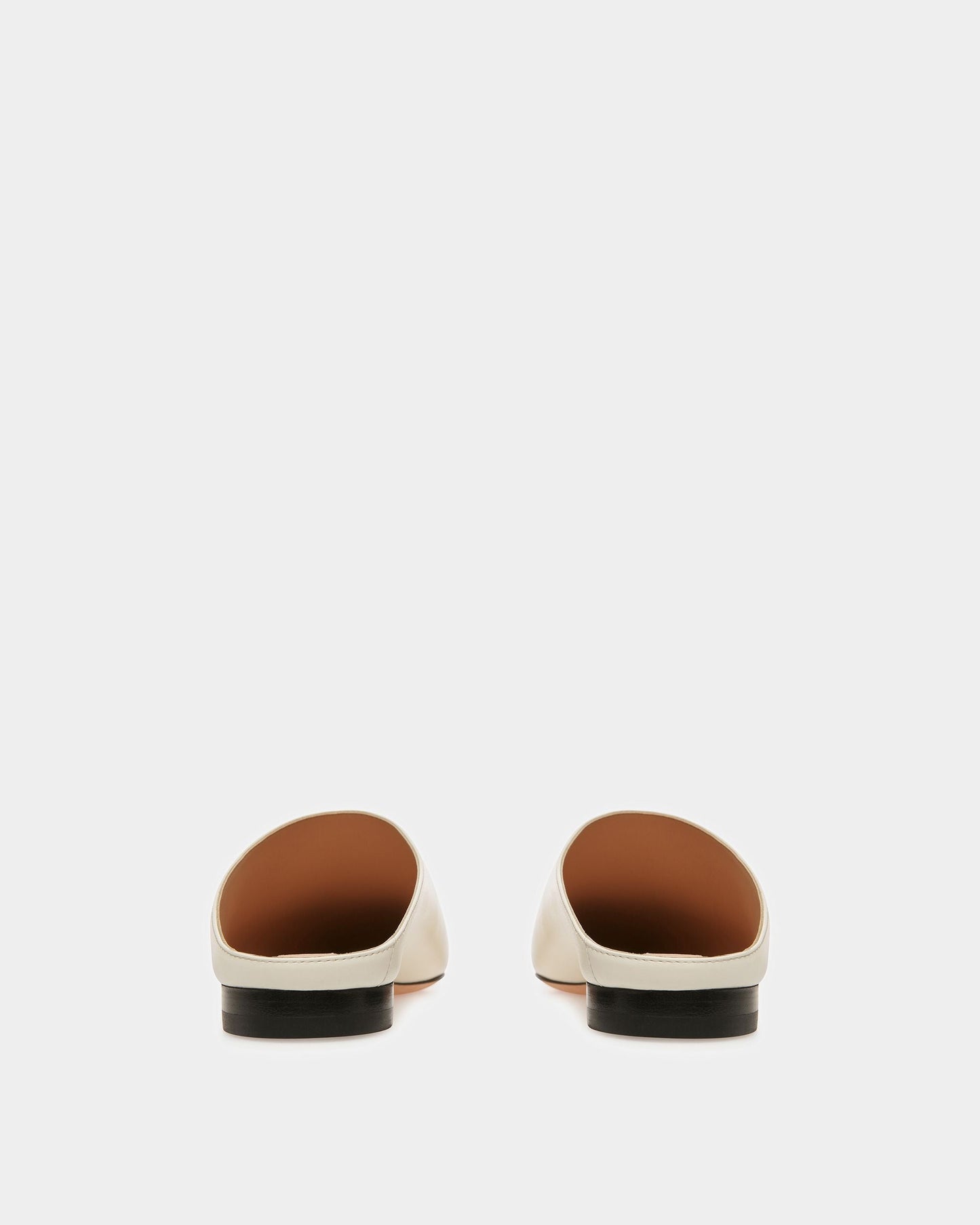Nara Leather Flat Pumps In Bone