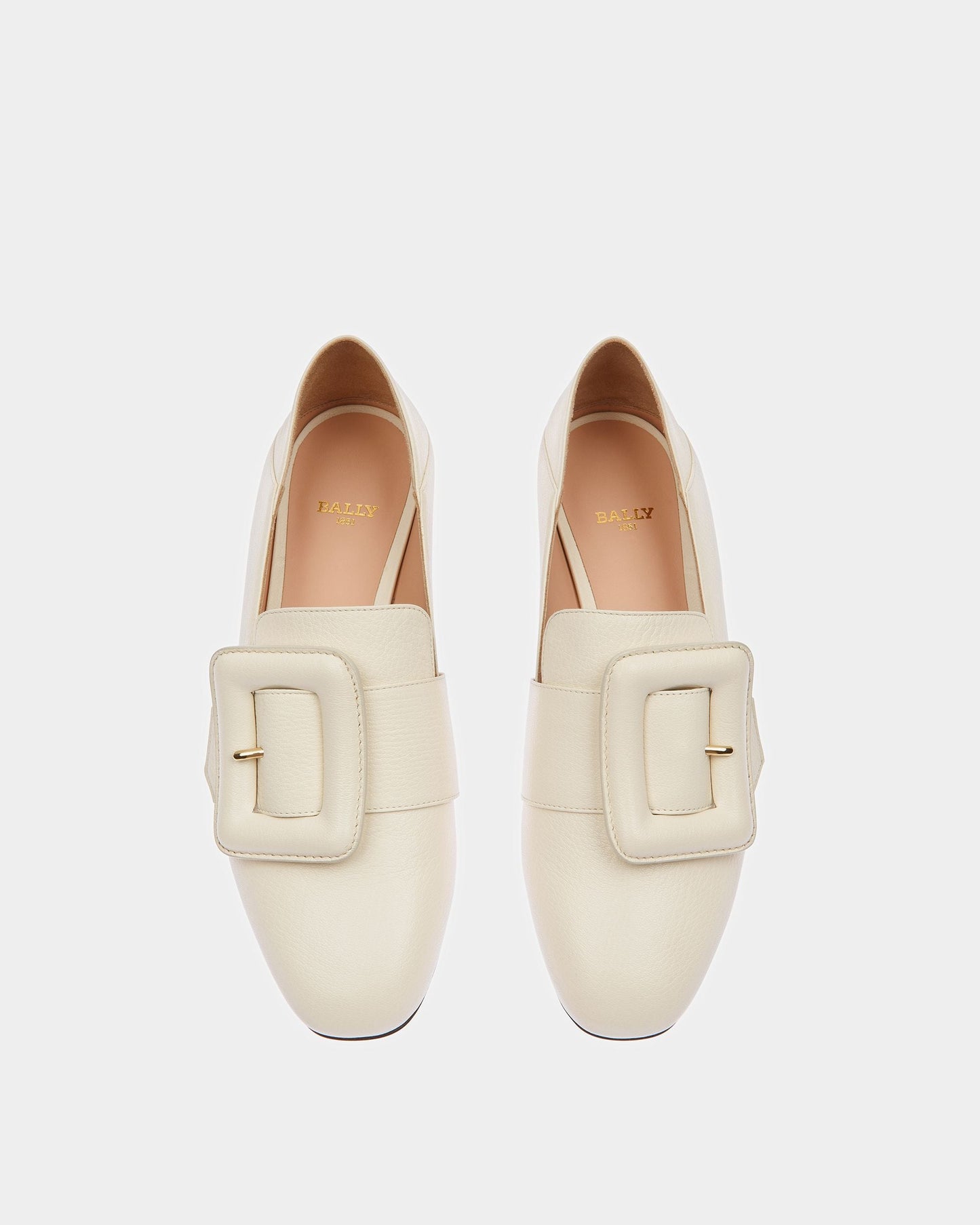 Janelle Leather Loafers In Bone