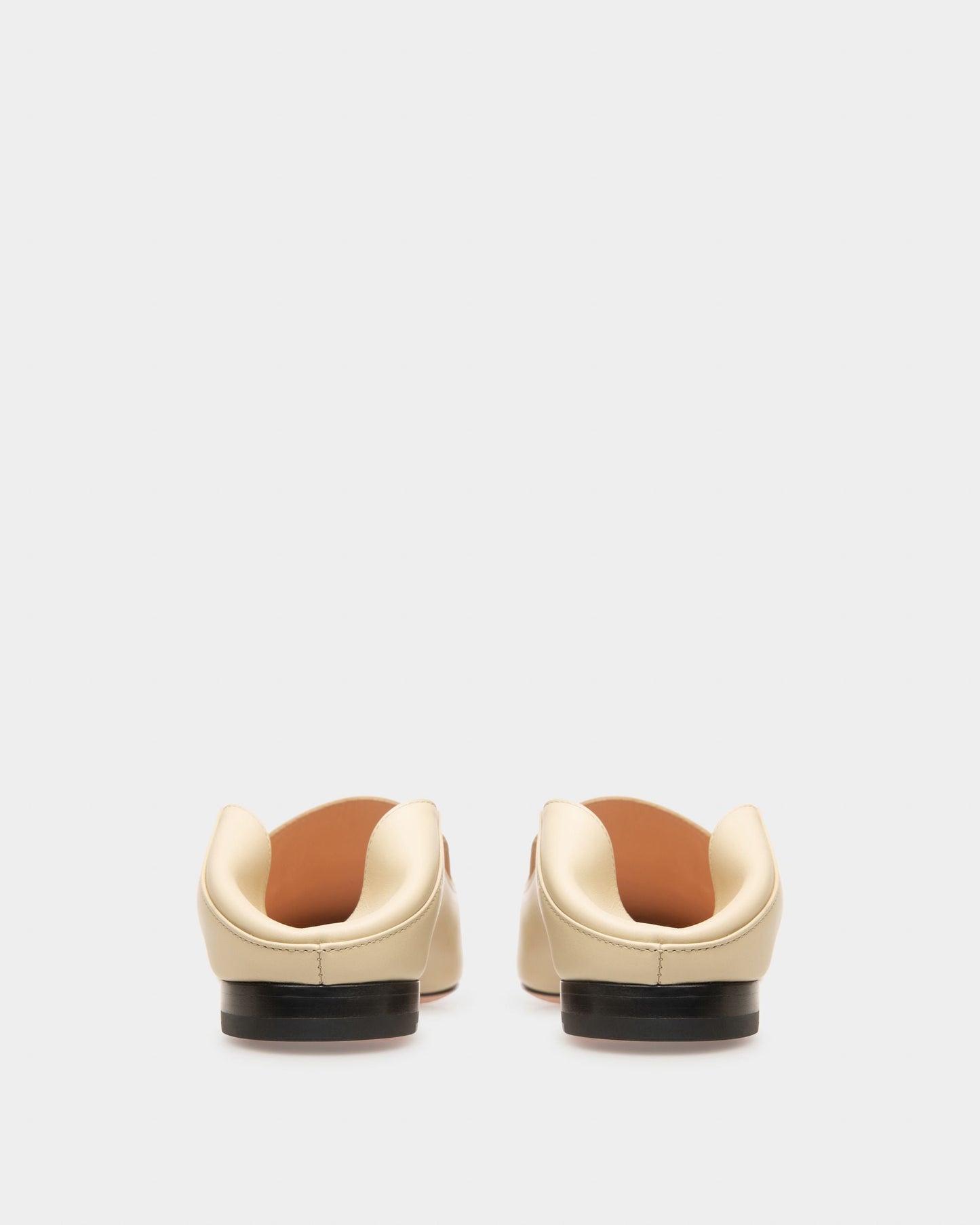Ellah Flat Leather Loafers In Beige