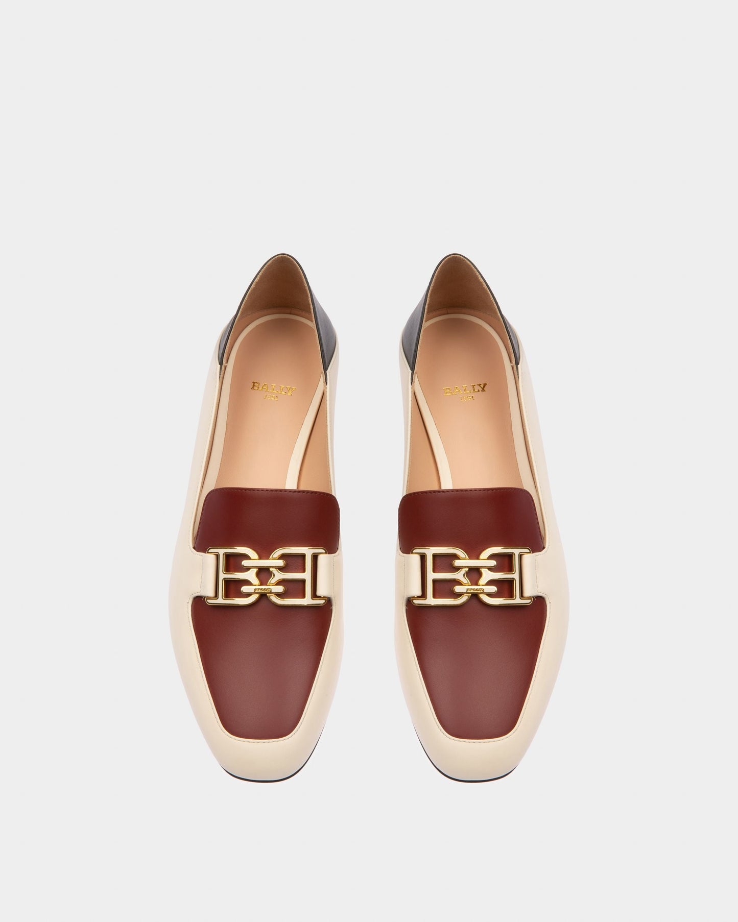 Ellah Flat Leather Loafers In Bone