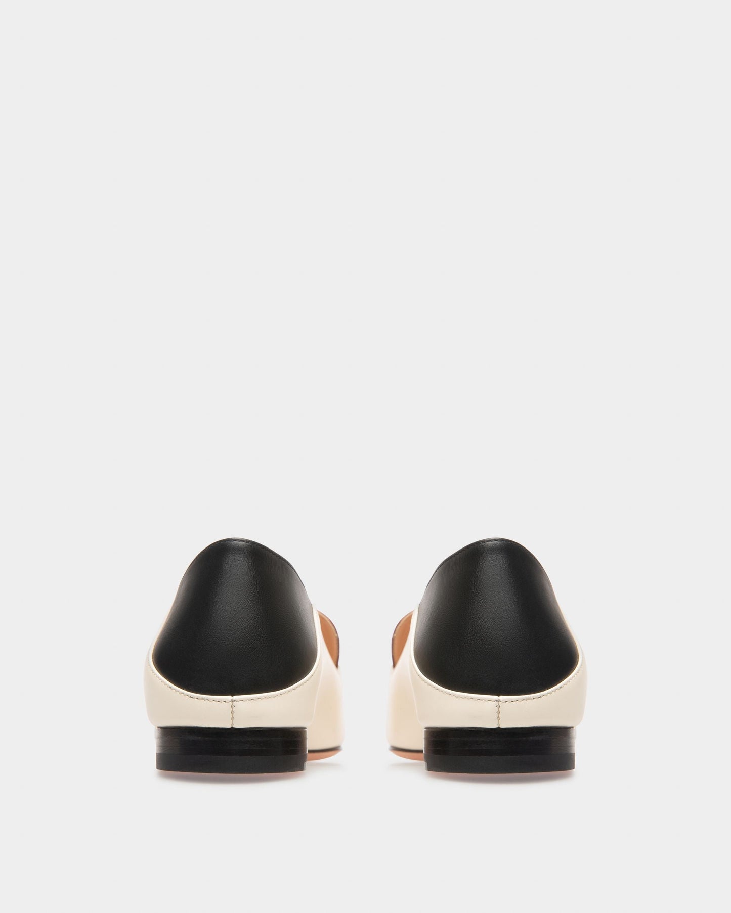 Ellah Flat Leather Loafers In Bone