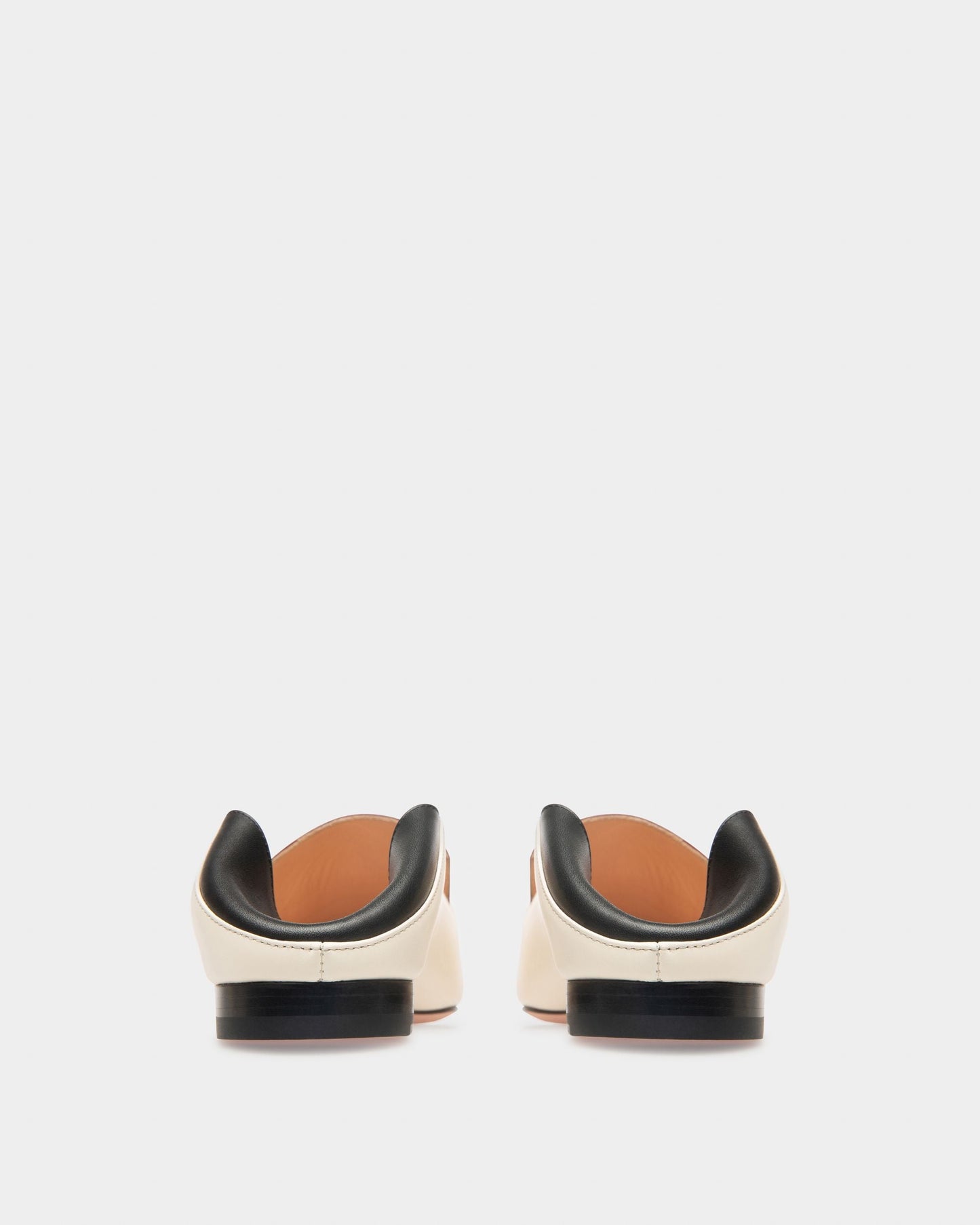 Ellah Flat Leather Loafers In Bone