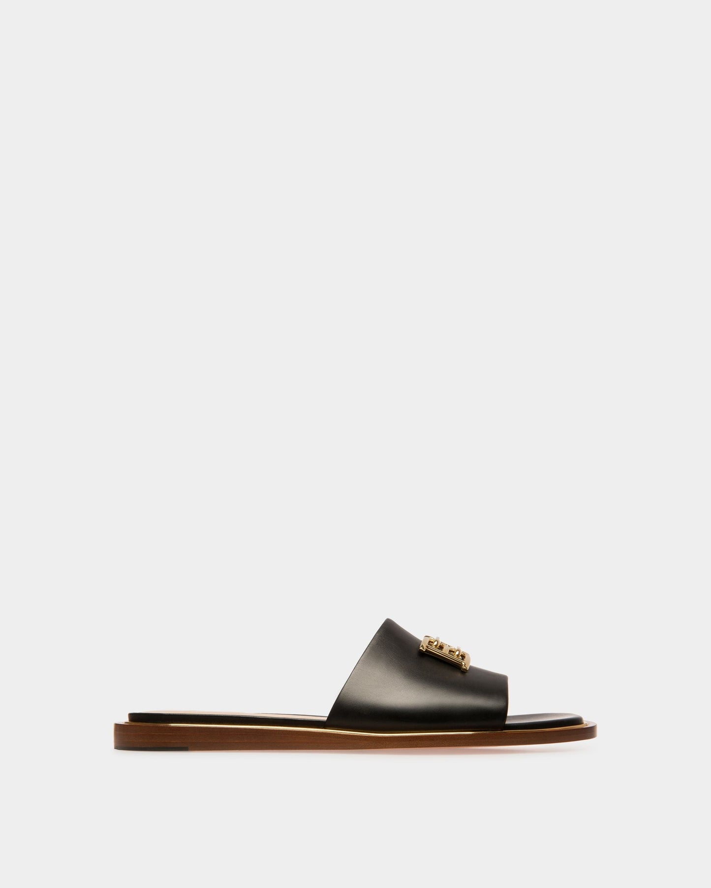 B-Chain Flat Slide in Black Leather