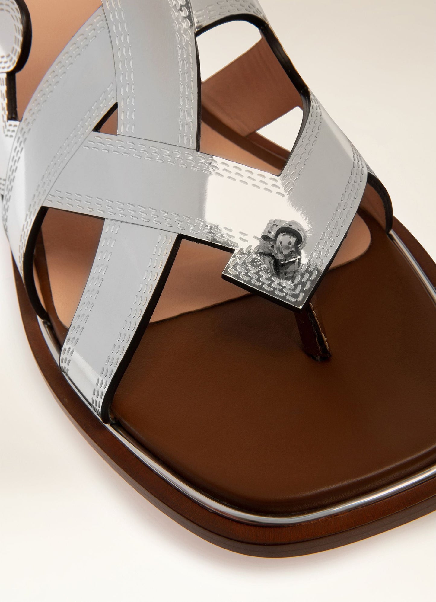 Glada Leather Flat Sandals In Silver