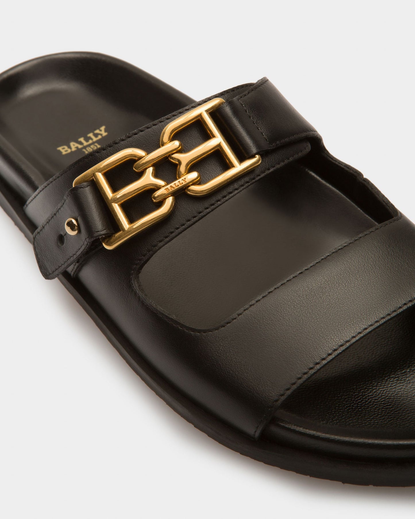 Emma Leather Sandals In Black