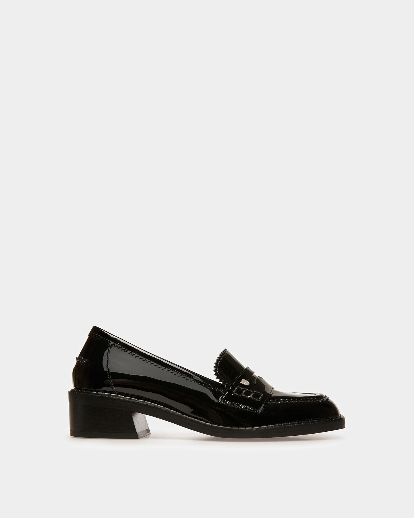 Elly Leather Moccasins In Black