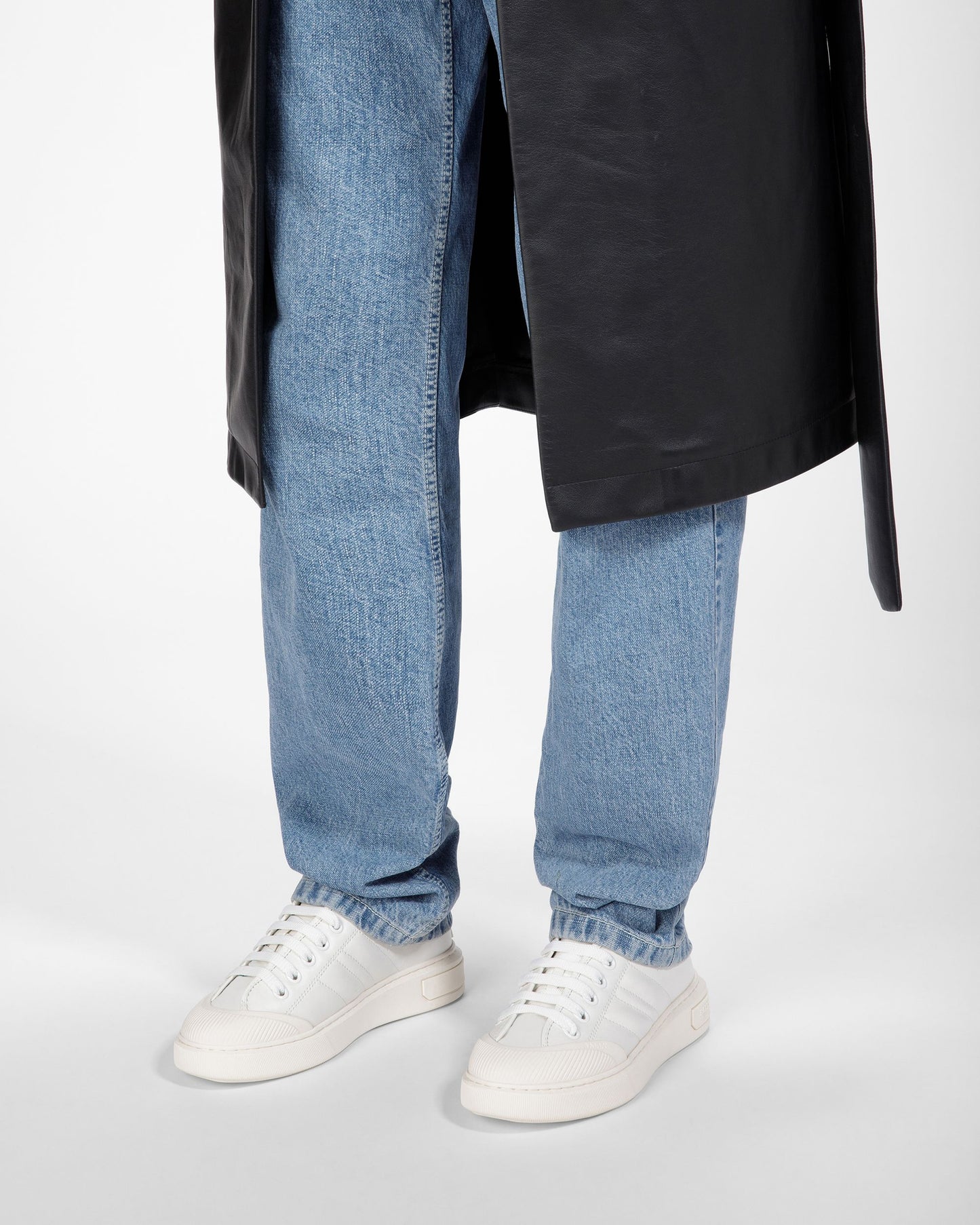 Medyn Leather Sneakers In White