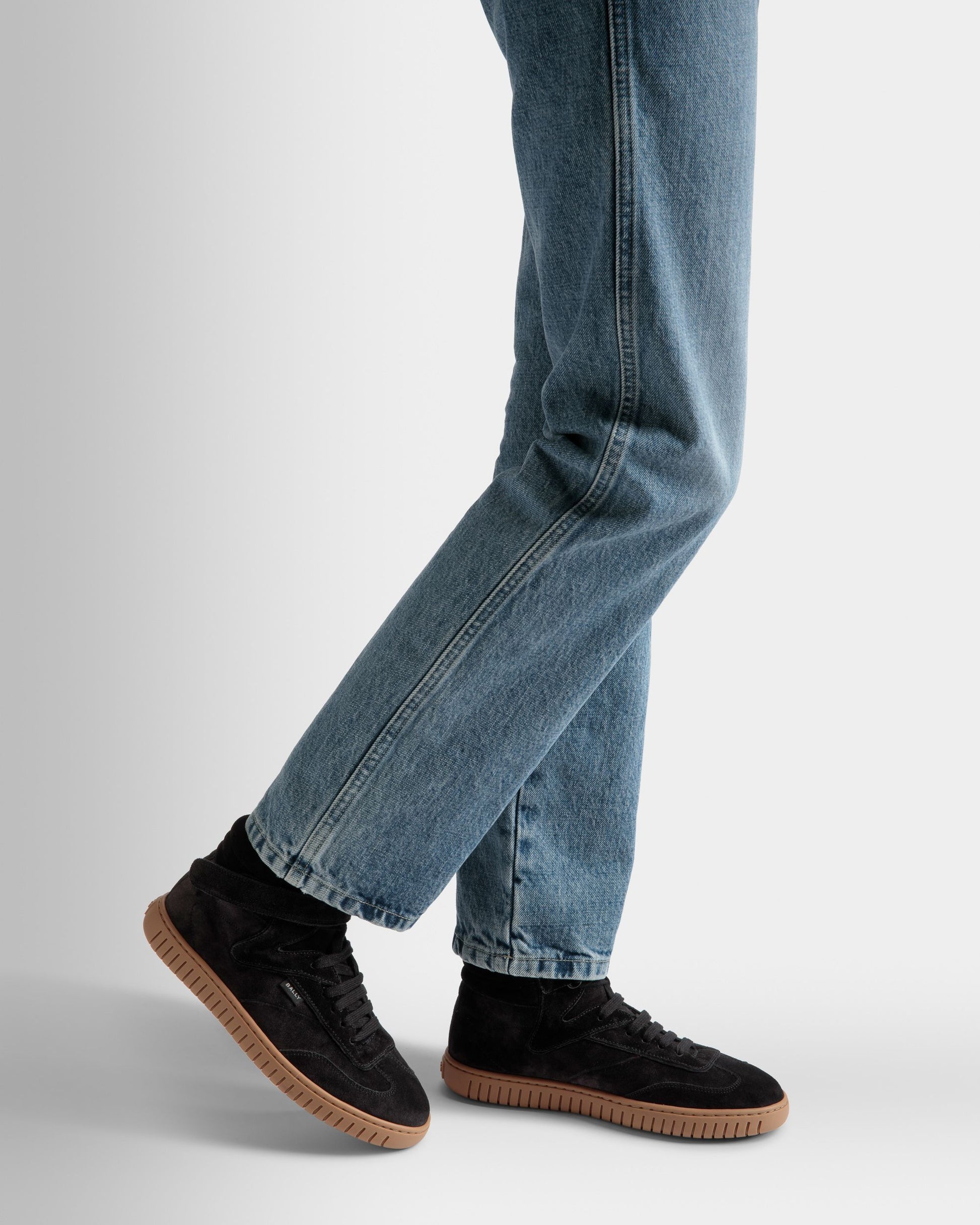 Parrel Mid | Women's Sneakers | Black And Amber Leather | Bally | On Model Close Up