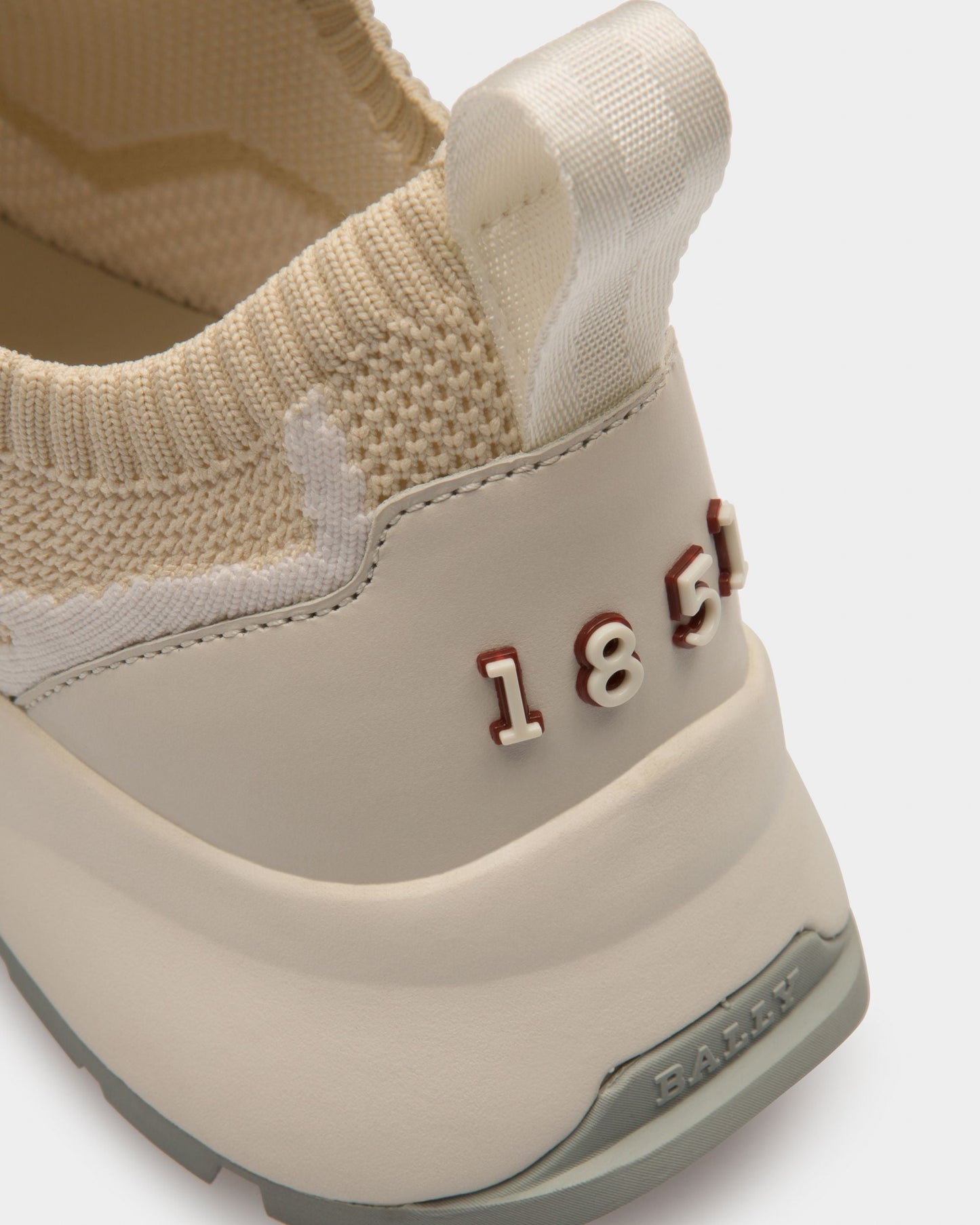 Davyn Mesh And Leather Sneakers In Dusty White