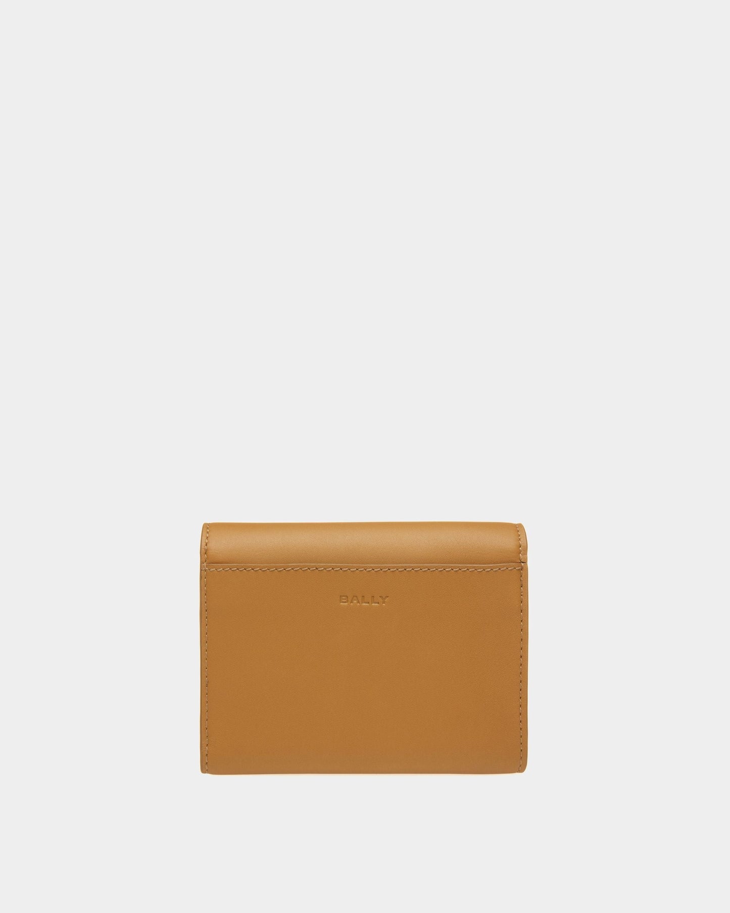 Baroque Compact | Women's Wallets And Coin Purses | Desert Leather | Bally | Still Life Back