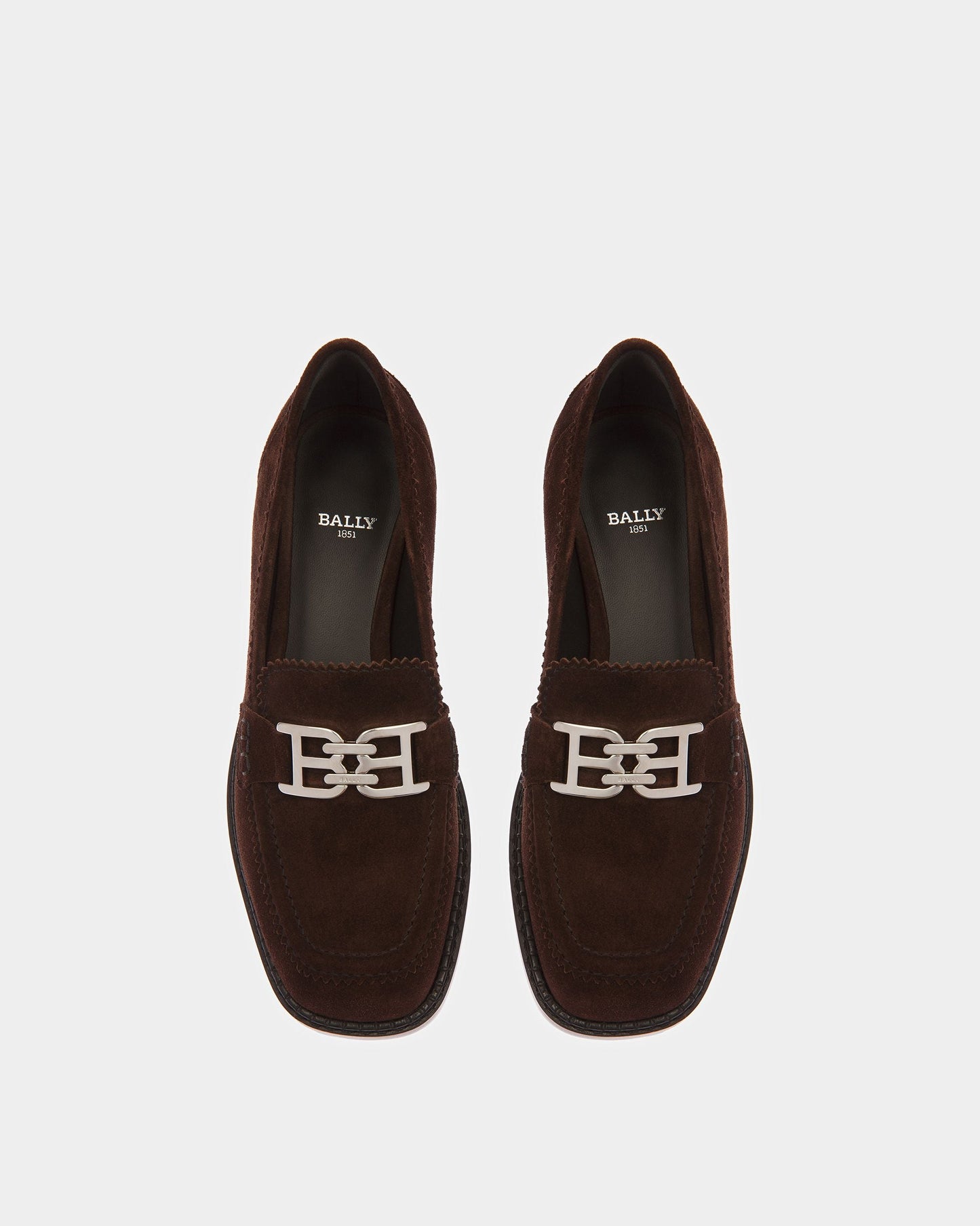 Ellyane Leather Moccasins In Ebony Brown