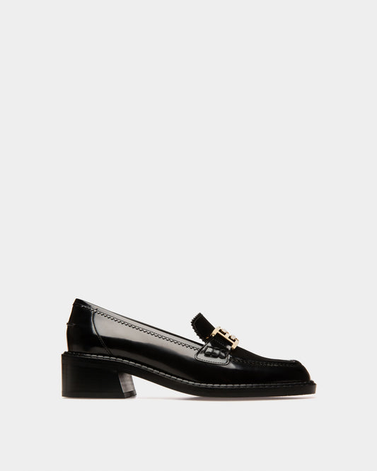 Ellyane Leather Mocassins In Black