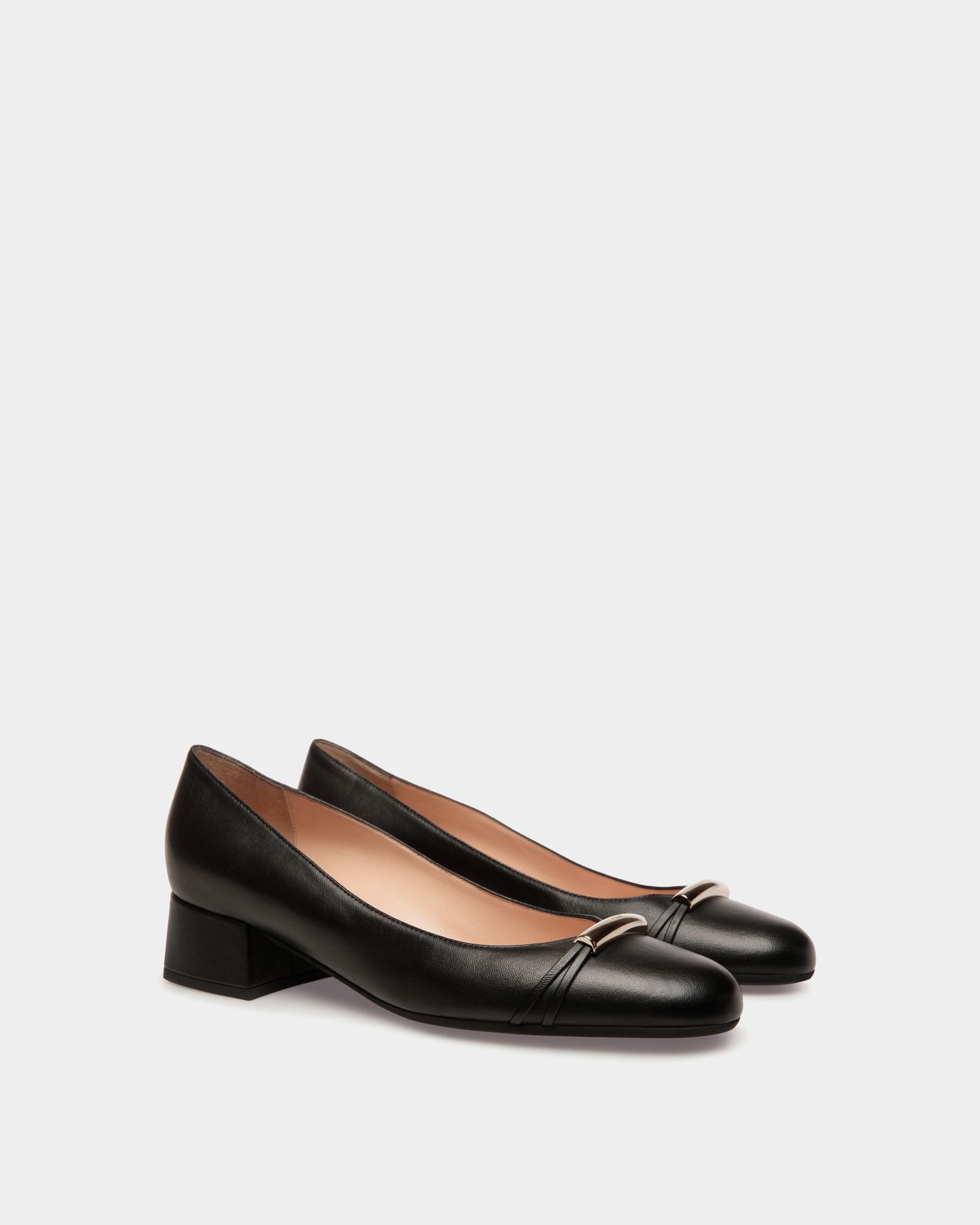 Pump in Black Leather