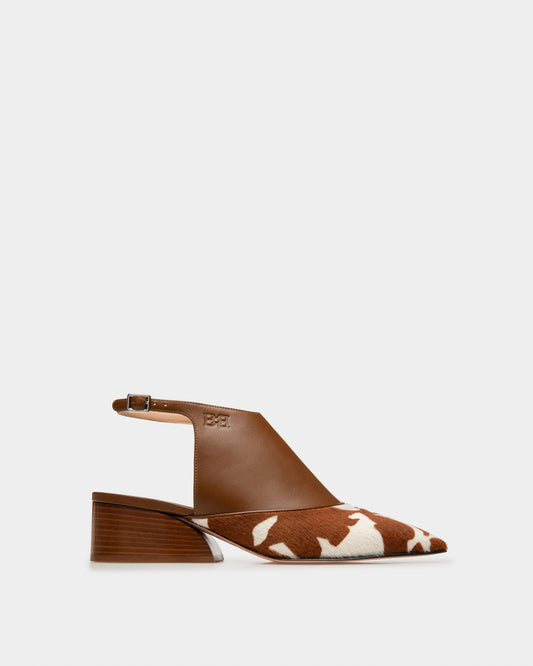 Girelle Leather Pumps In White & Brown