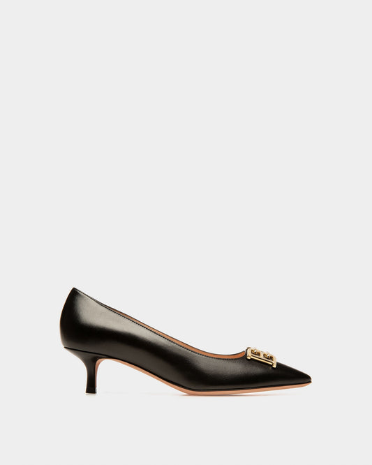 Evanca Leather Pumps In Black