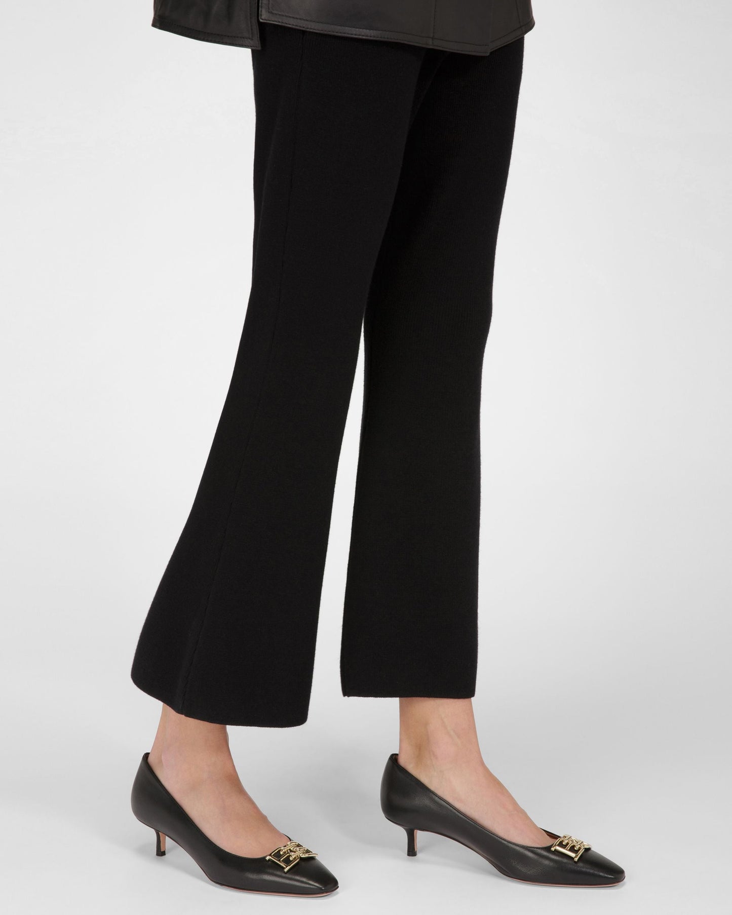 Evanca Leather Pumps In Black