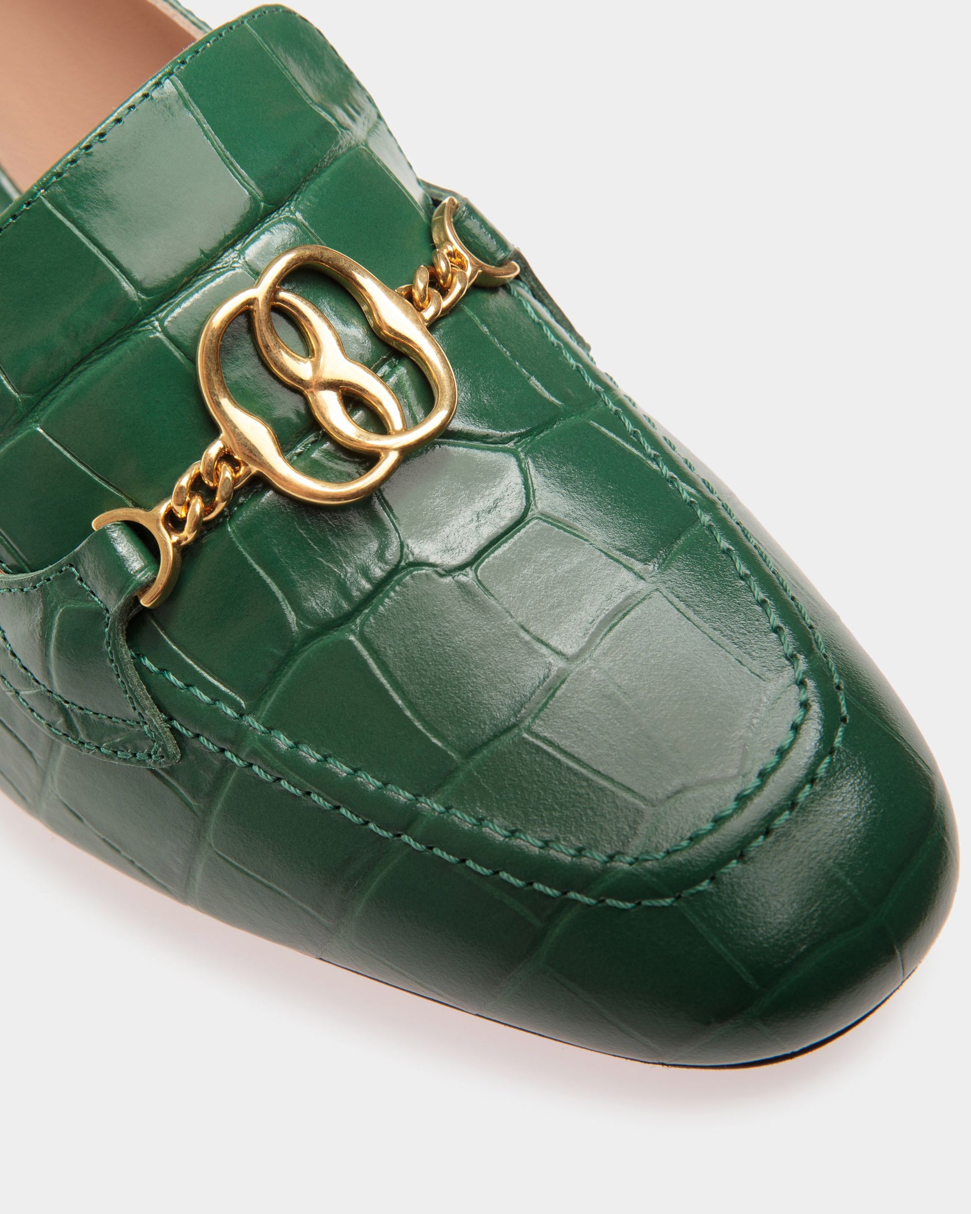 Obrien | Women's Pumps |Kelly Green Leather | Bally | Still Life Detail