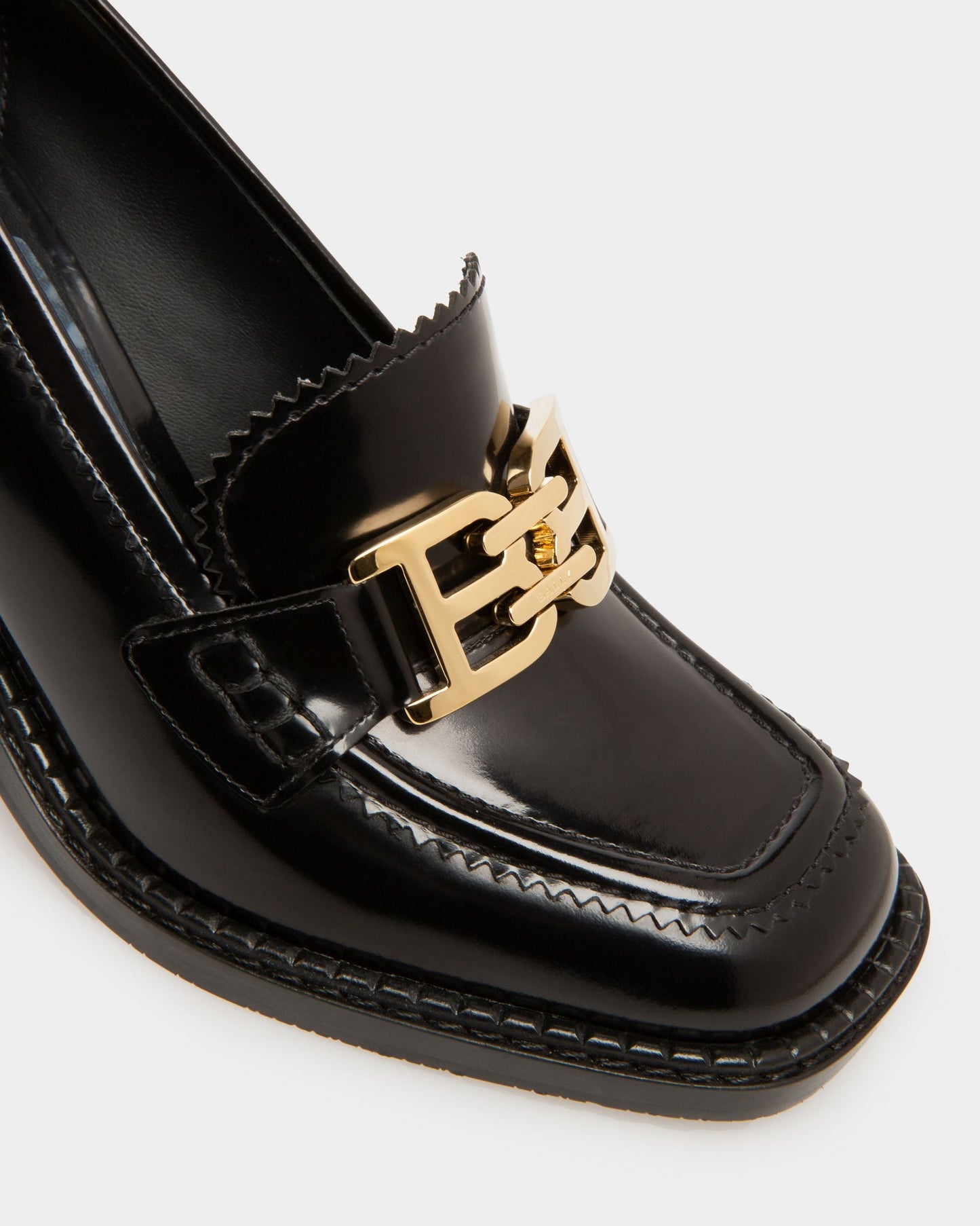 Ellyane Leather Pumps In Black