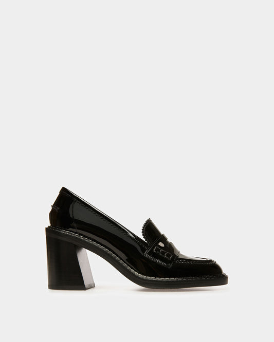 Elly Leather Moccasins In Black