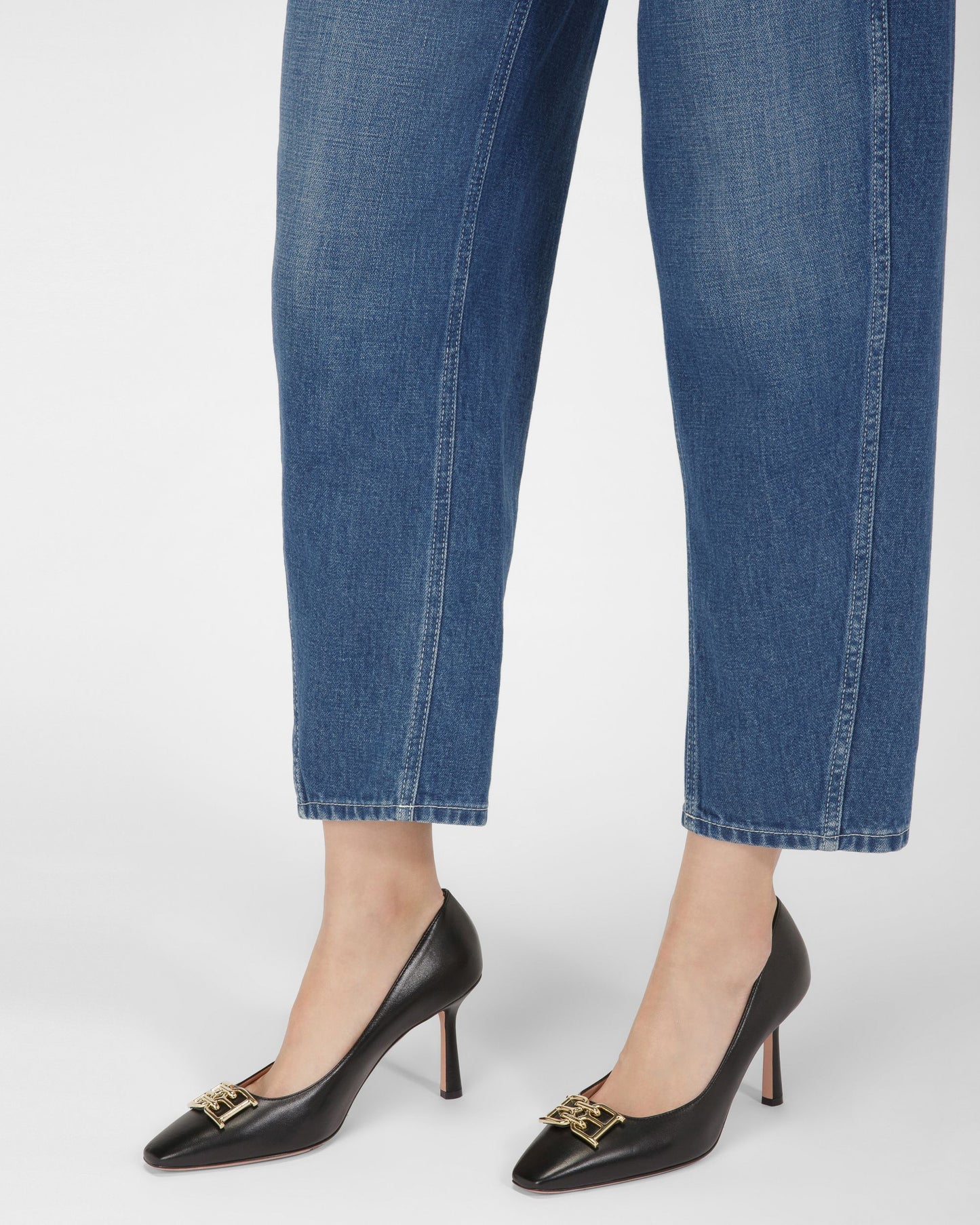 Evanca Leather Pumps In Black