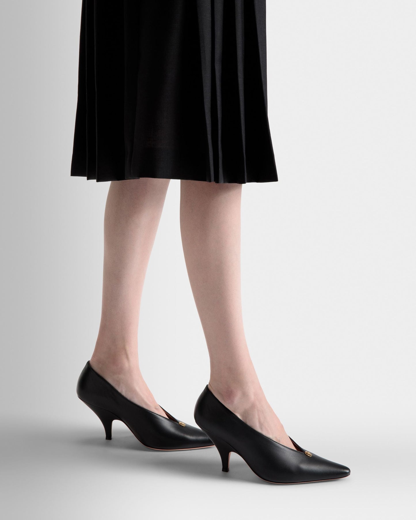 Kata | Women's Pumps | Black Leather | Bally | On Model Close Up