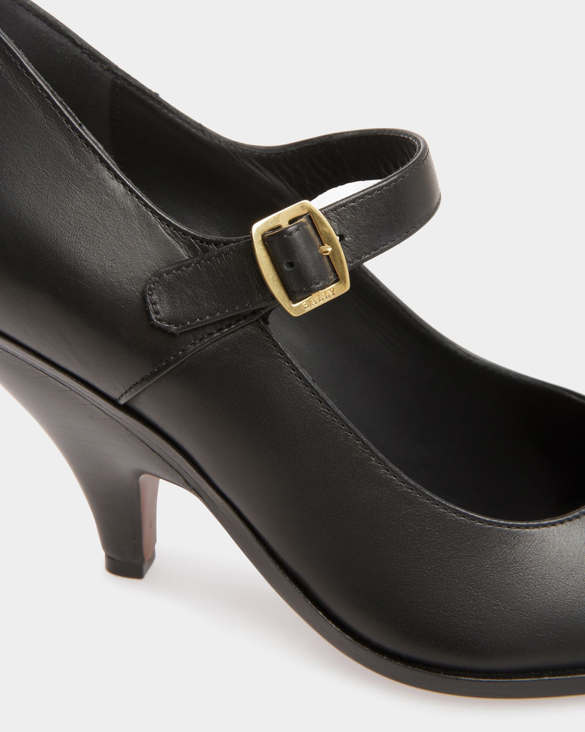 Lallie | Women's Pumps | Black Leather | Bally | Still Life Detail