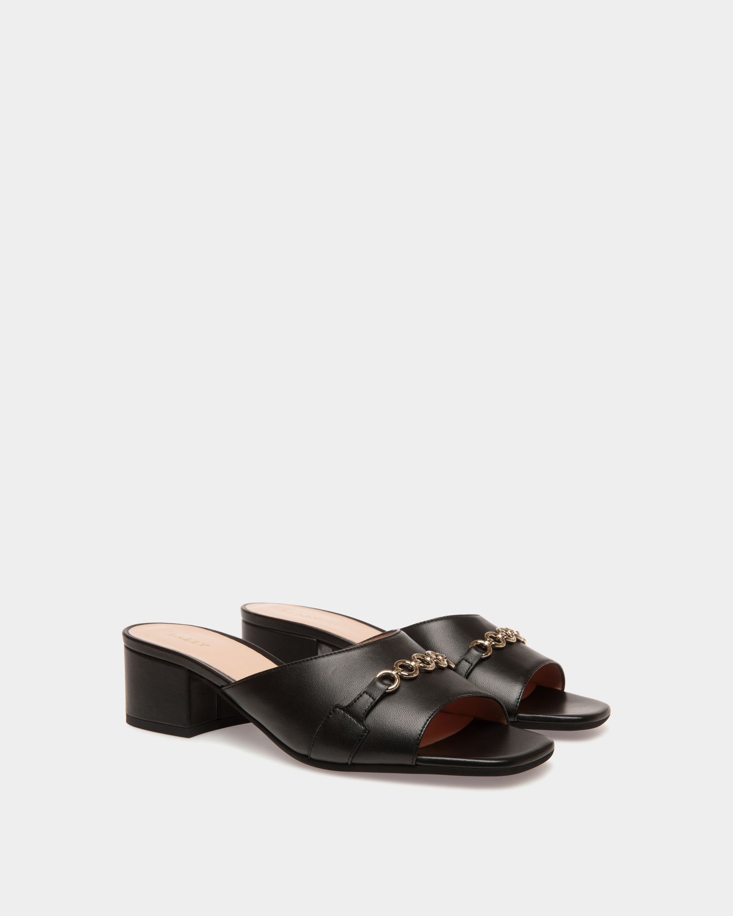 Sandal in Black Leather