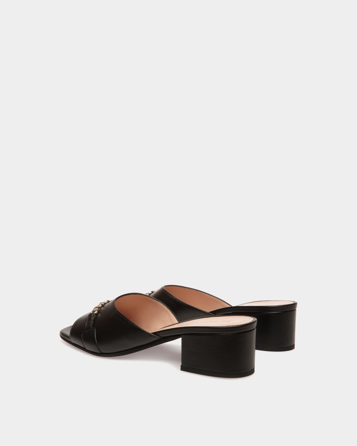 Sandal in Black Leather