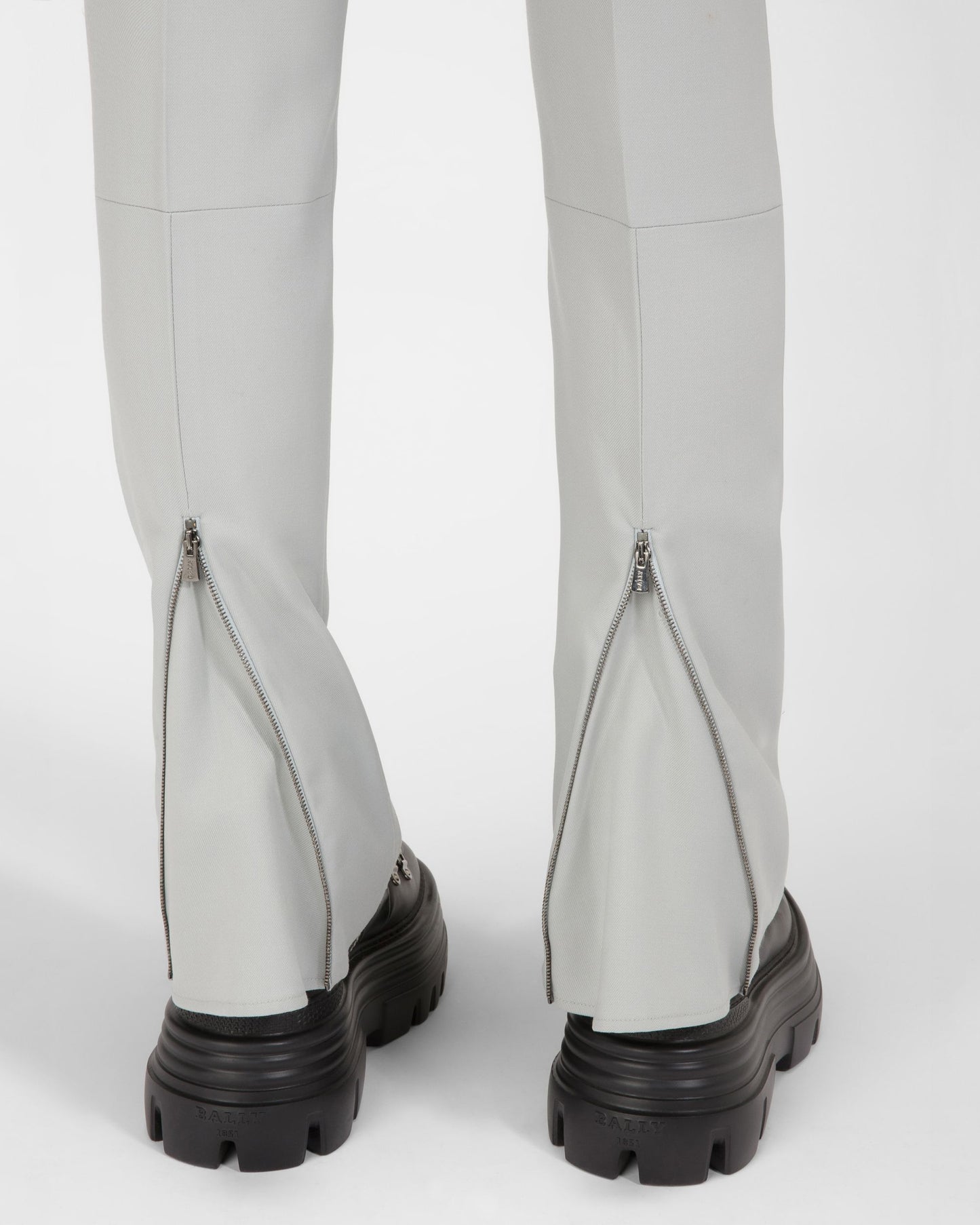 Wool Trousers In Grey