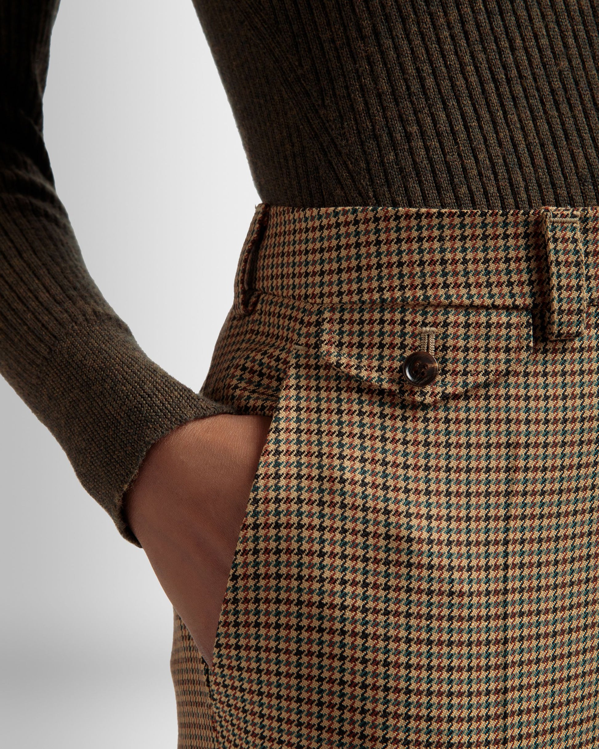 Tailored Straight Leg Pants | Women's Pants | Desert Wool | Bally | On Model Detail